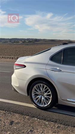 تۆیۆتا کامری